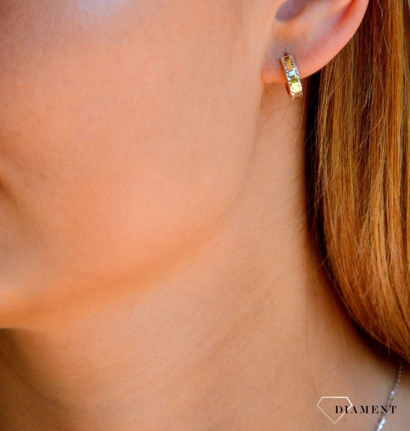 Złote kolczyki damskie 375 małe kółeczka na zatrzask KL 5215 375.jpg